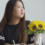 娱乐吃瓜酱女大学生毕业,娱乐吃瓜酱的青春回忆录